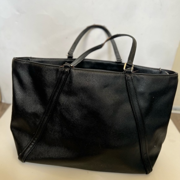 Aritzia Sunday best large black polyurethane shoulder bag… - Picture 8 of 10